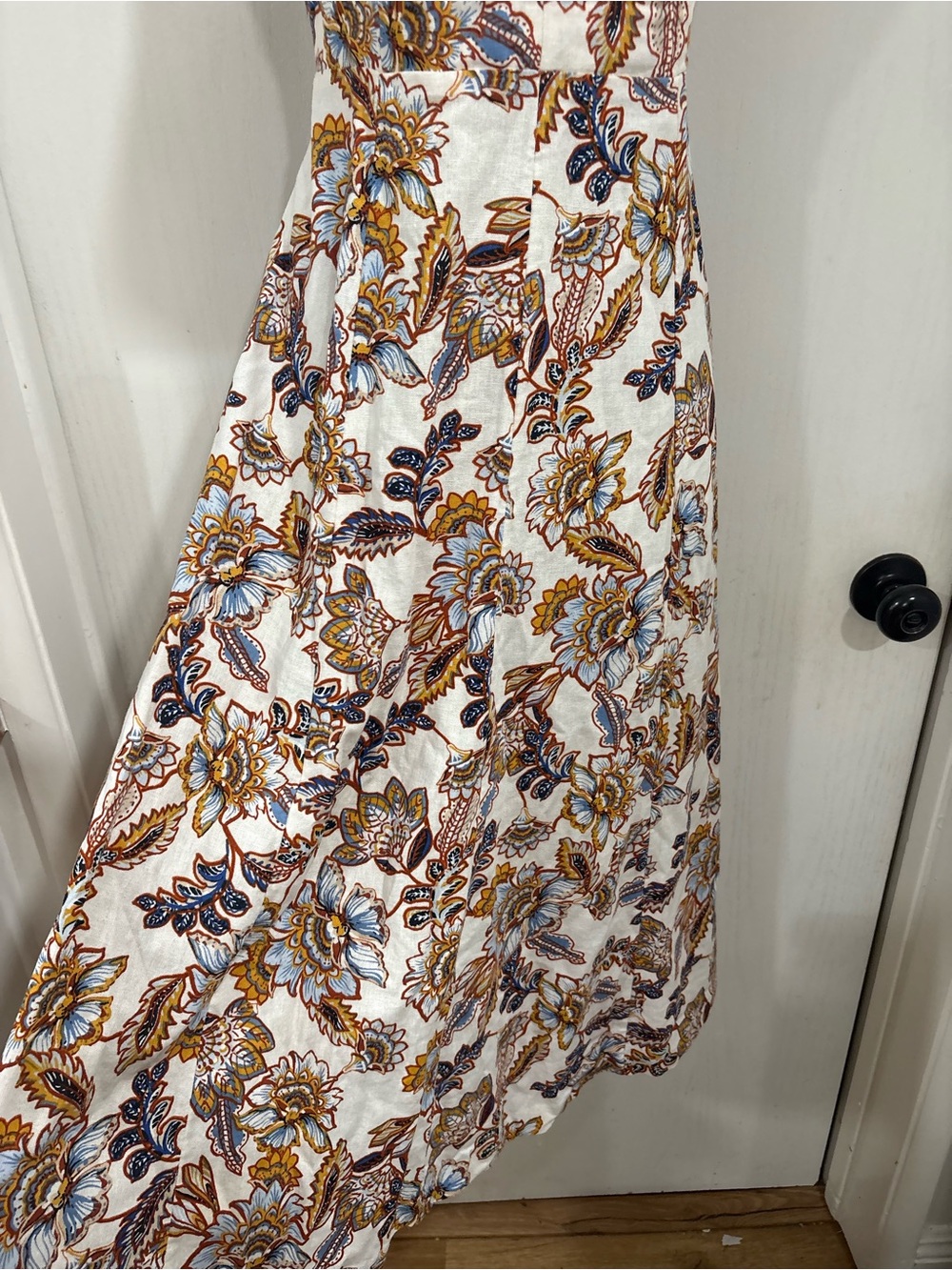 Floral linen Square-Neck Midi Dress in Cream and Blue - Picture 5 of 8